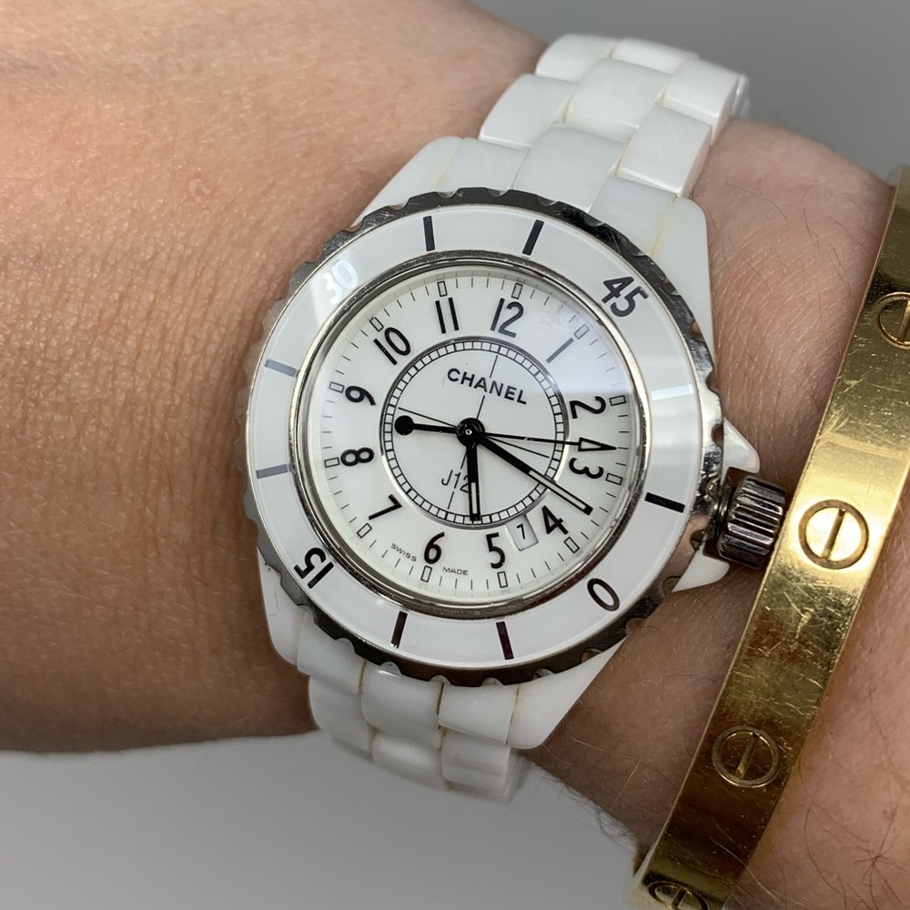 Chanel J12 Quartz White Ceramic Watch